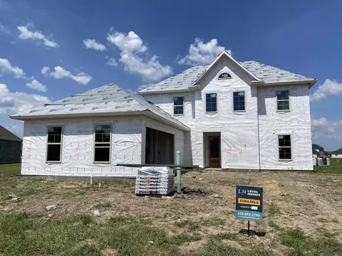 150 Lake Hudson Cir, Thibodaux, LA 70301