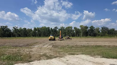 39192 W Edenborne Pkwy, Gonzales, LA 70737