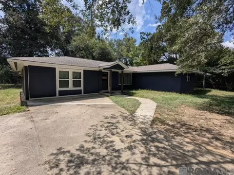 658 Lakeview Dr, Denham Springs, LA 70726