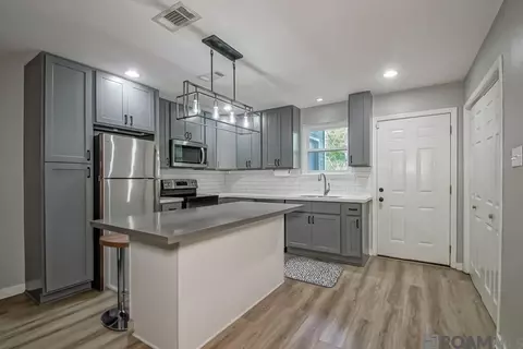 86 Stokes Ct, Baton Rouge, LA 70808