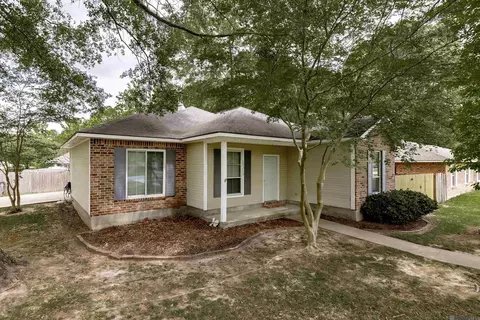 17213 Ashton Ave, Greenwell Springs, LA 70739