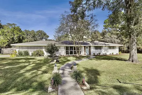 410 E Weber St, Gonzales, LA 70737