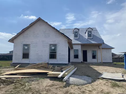 304 Sophia Dr, Luling, LA 70070
