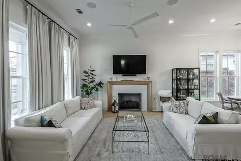 Living - 5224 N Pointer Ct, Baton Rouge, LA 70808 photo 1 of 1