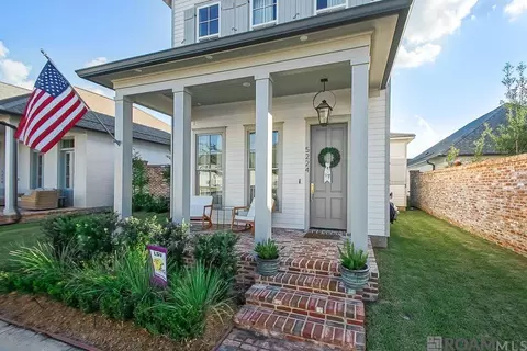 Exterior - 5224 N Pointer Ct, Baton Rouge, LA 70808 photo 1 of 5