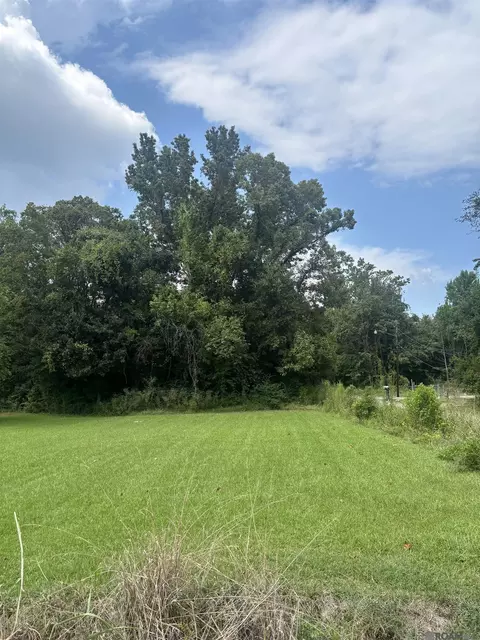 881 St John Ln, Baton Rouge, LA 70807