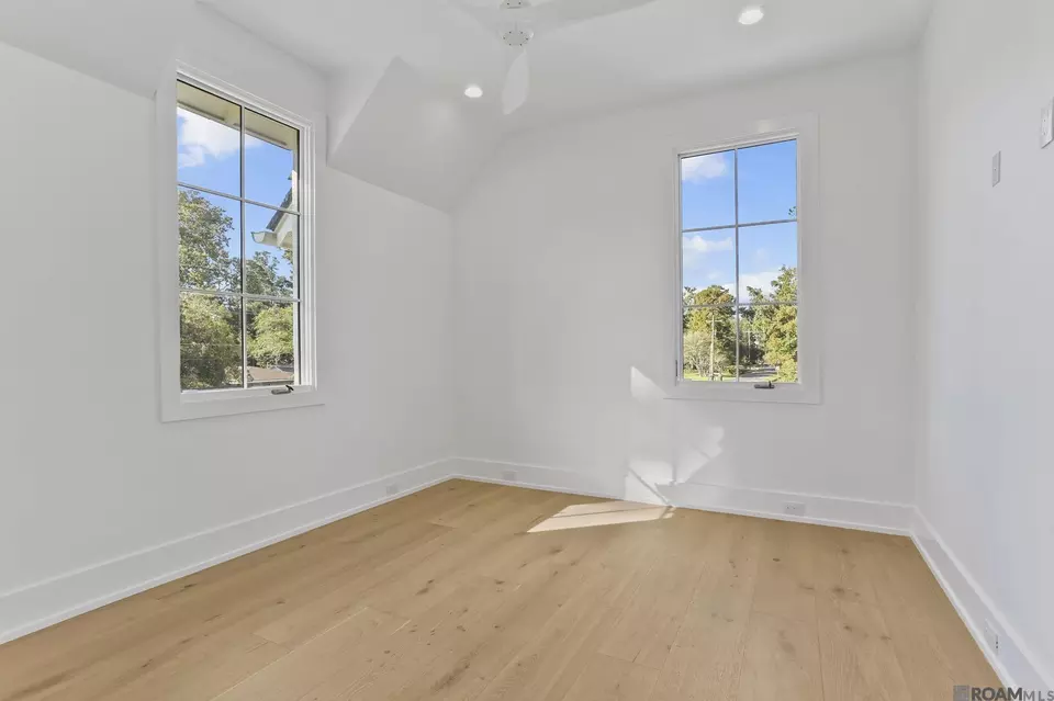 Bedroom - 154 Magnolia Wood Ave, Baton Rouge, LA 70808 photo 2 of 3