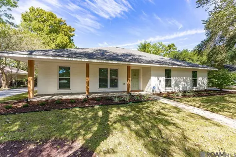 359 Chippenham Dr, Baton Rouge, LA 70808