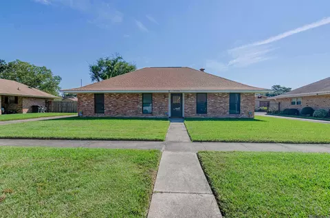 4058 Rocky Mountain Dr, Baton Rouge, LA 70814