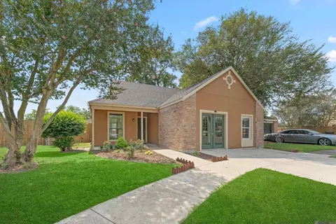 2477 Creekside Dr, Baton Rouge, LA 70810