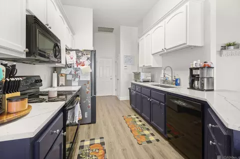 Kitchen - 37040 Rivergate Ave, Geismar, LA 70734 photo 1 of 2