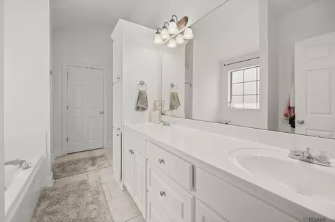 Bath - 37040 Rivergate Ave, Geismar, LA 70734 photo 1 of 4