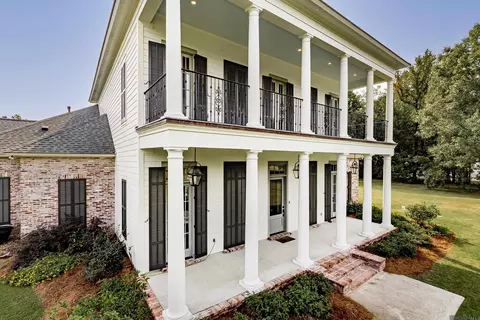 Exterior - 16520 Hubbs Rd, Pride, LA 70770 photo 4 of 7