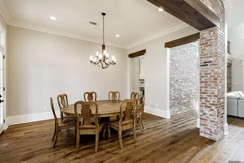 Dining - 16520 Hubbs Rd, Pride, LA 70770 photo 1 of 2