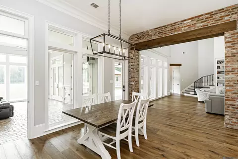 Dining - 16520 Hubbs Rd, Pride, LA 70770 photo 2 of 2