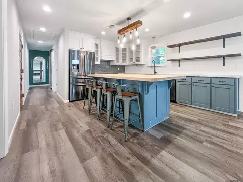 723 Poplar St, Denham Springs, LA 70726