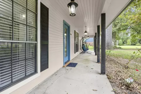 33550 Marion Dr, Denham Springs, LA 70706