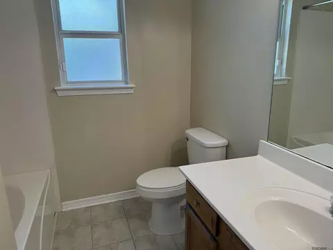 Bath - 21101 Saint Ann St, Covington, LA 70435 photo 2 of 2
