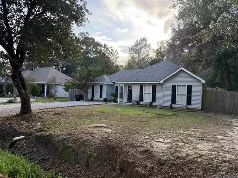 Exterior - 21101 Saint Ann St, Covington, LA 70435 photo 1 of 4