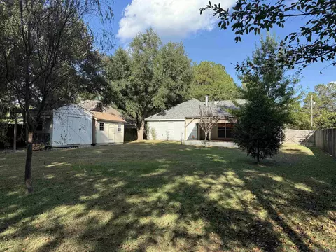 Exterior - 21101 Saint Ann St, Covington, LA 70435 photo 2 of 4