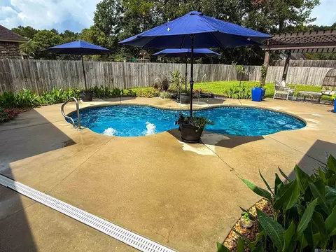 Exterior - 12431 Three Lakes Dr, Walker, LA 70785 photo 5 of 8