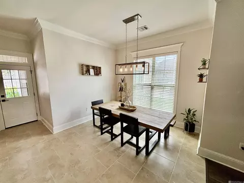 Dining - 12431 Three Lakes Dr, Walker, LA 70785 photo 1 of 2