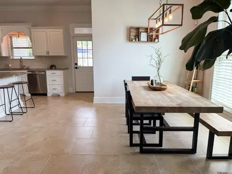 Dining - 12431 Three Lakes Dr, Walker, LA 70785 photo 2 of 2