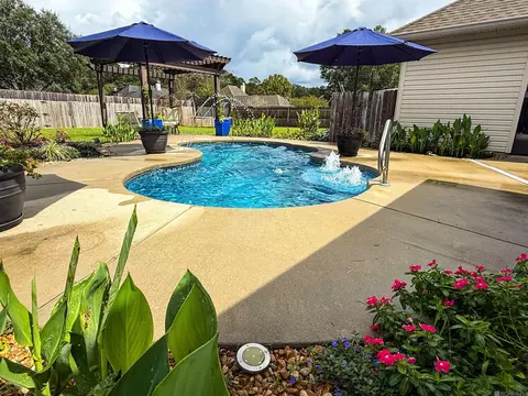 Exterior - 12431 Three Lakes Dr, Walker, LA 70785 photo 7 of 8