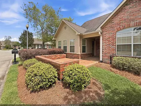 7111 Village Charmant # 94, Baton Rouge, LA 70809