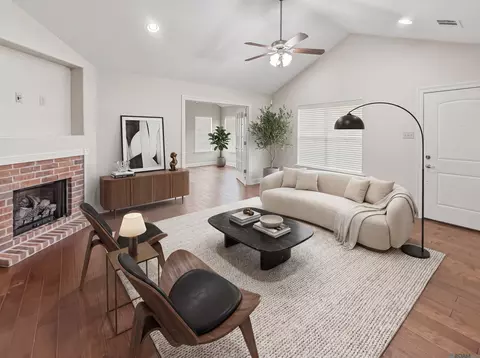 7111 Village Charmant # 94, Baton Rouge, LA 70809