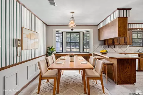 Dining - 14676 Picou Rd, Maurepas, LA 70449 photo 1 of 1