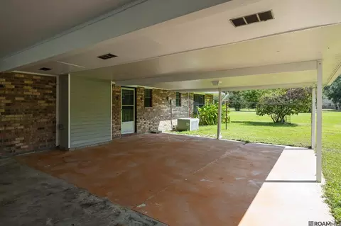 Exterior - 14676 Picou Rd, Maurepas, LA 70449 photo 2 of 8