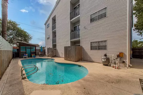 2866 Steamship Cir # 3A, River Ridge, LA 70123