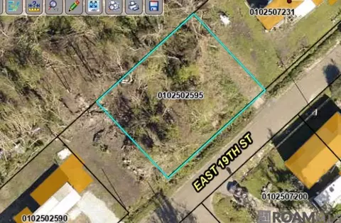 465 E 19th St, Larose, LA 70373
