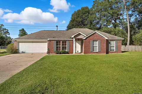 34320 Woodland Trail Ave, Denham Springs, LA 70706