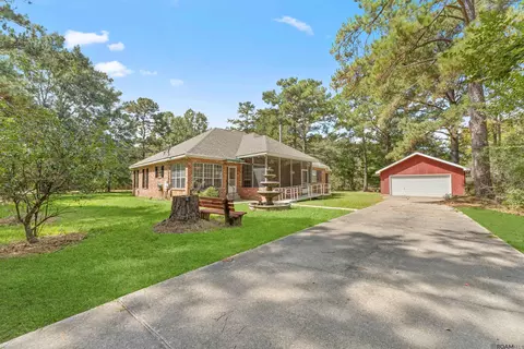 Exterior - 4761 Sharp Rd, Mandeville, LA 70471 photo 4 of 5