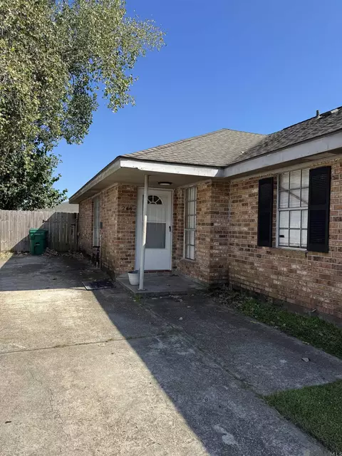 264 266 Meadows Dr # 262 / 266, Destrehan, LA 70047