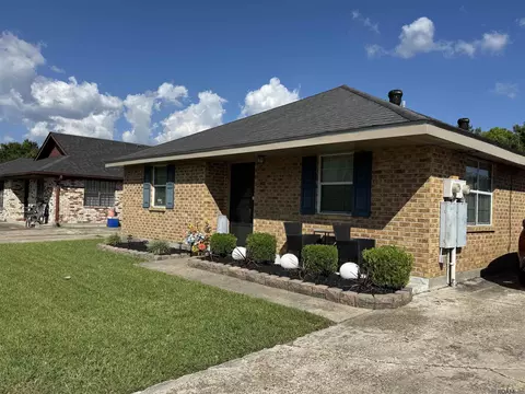 272 274 Meadows Dr # 272 274, Destrehan, LA 70047