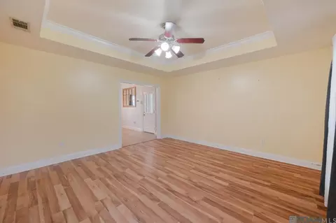 Living - 29140 Peggy Dr, Walker, LA 70785 photo 2 of 2