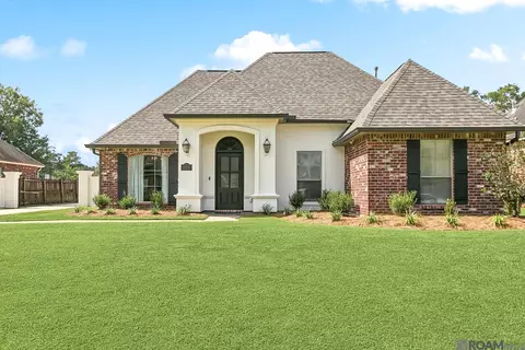 29235 S Redwood Dr, Denham Springs, LA 70726