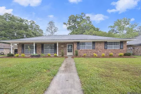 9521 Glensade Dr, Baton Rouge, LA 70814