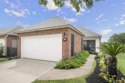 5358 Courtyard Dr, Gonzales, LA 70737