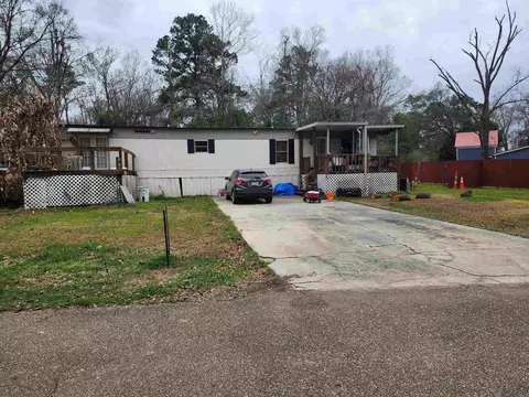 18705 Ducros Rd, Prairieville, LA 70769