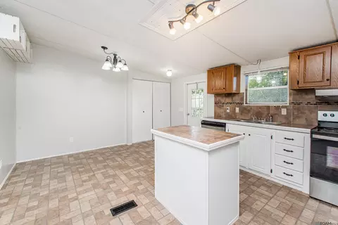 12430 Florida Blvd, Livingston, LA 70754 photo 15