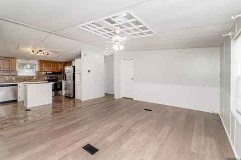 12430 Florida Blvd, Livingston, LA 70754 photo 8