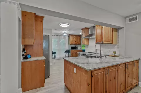 Kitchen - 11334 Sandra Dr, Walker, LA 70785 photo 1 of 2