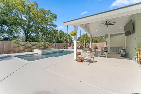 408 Baird Dr, Baton Rouge, LA 70808
