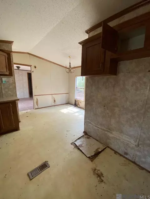 12516 Arnold Rd, Walker, LA 70785 photo 4