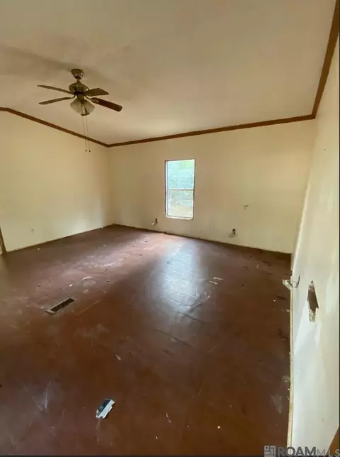12516 Arnold Rd, Walker, LA 70785 photo 2