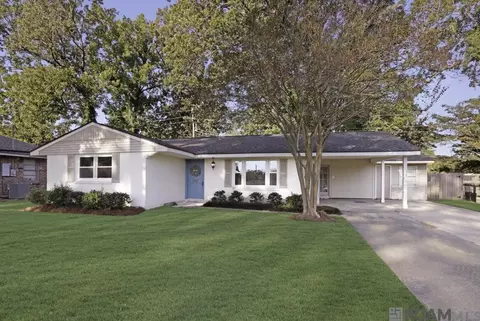 2156 E Contour Dr, Baton Rouge, LA 70809